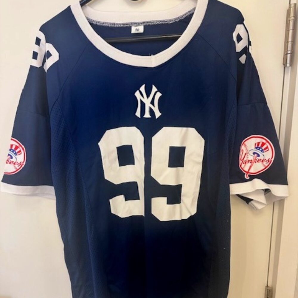 Unisex Aaron Judge 99 Official NY Yankees Football Jersey. XL, New, never worn!